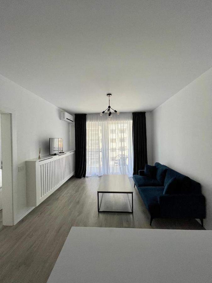 Cozy 1 Bedroom Apartment Oradea Eksteriør bilde