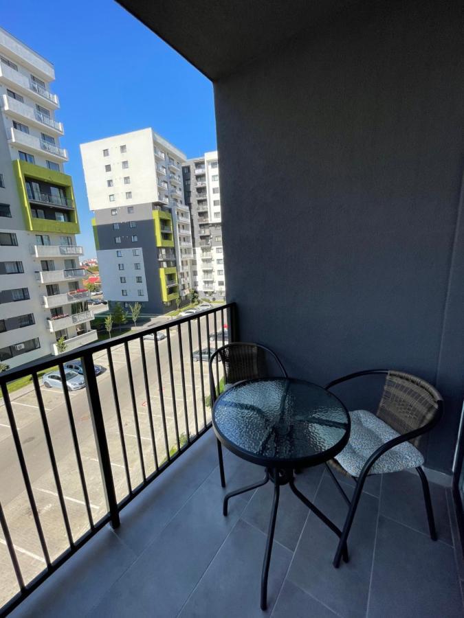 Cozy 1 Bedroom Apartment Oradea Eksteriør bilde